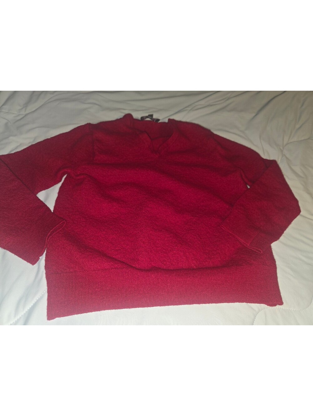Express women’s V-Neck Sweater Size large Pullover Long Sleeve Classic - Red